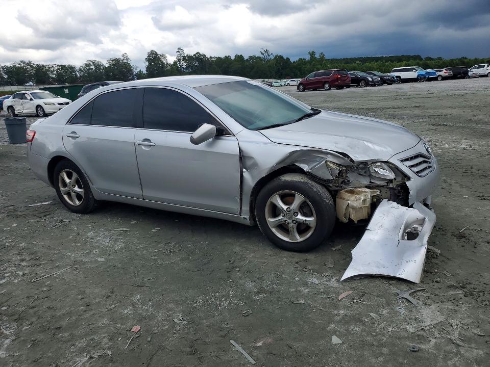 60704706 :رقم المزاد ، 4T4BF3EK8AR021113 vin ، 2010 Toyota Camry مزاد بيع