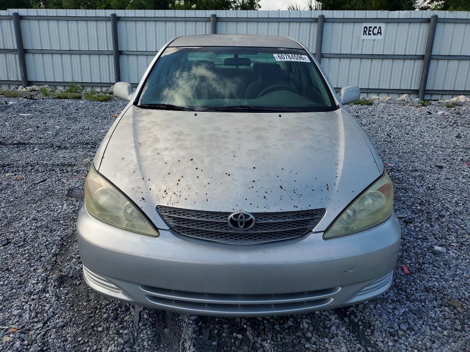 60784596 :رقم المزاد ، 4T1BF32K13U556799 vin ، 2003 Toyota Camry مزاد بيع