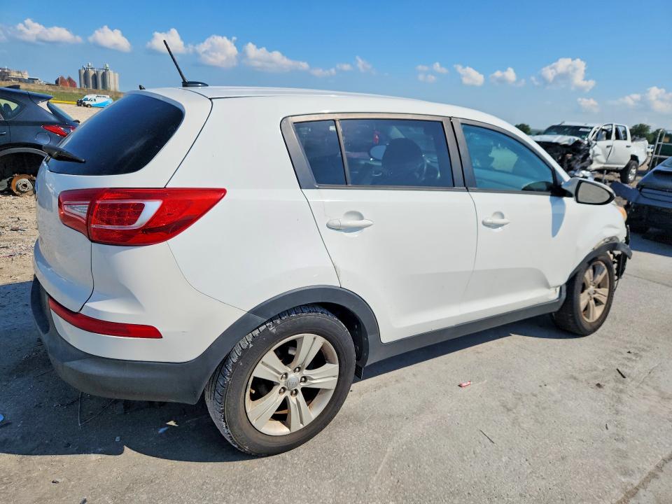 2013 Kia Sportage მანქანა იყიდება აუქციონზე, vin: KNDPB3A25D7440755, აუქციონის ნომერი: 60063126