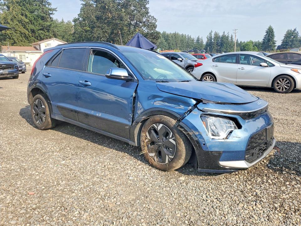 61877766 :رقم المزاد ، KNDCT3L12P5036912 vin ، 2023 Kia Niro مزاد بيع