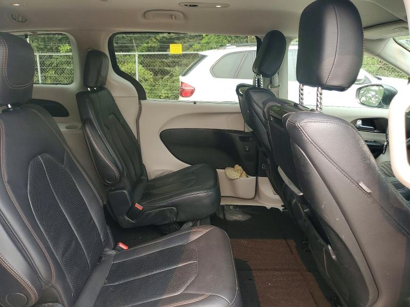 61108746 :رقم المزاد ، 2C4RC1EG6HR844443 vin ، 2017 Chrysler Pacifica مزاد بيع