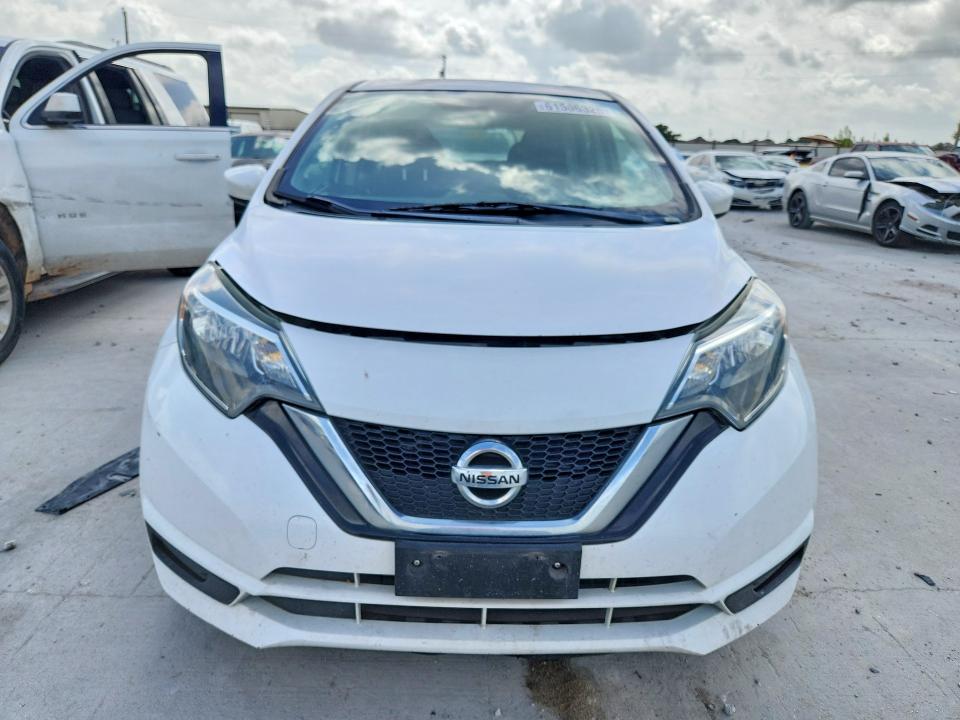 61506326 :رقم المزاد ، 3N1CE2CP4JL365405 vin ، 2018 Nissan Versa Note مزاد بيع