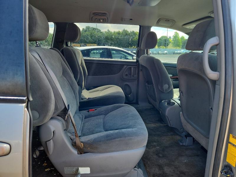 61099216 :رقم المزاد ، 5TDZA22C65S319074 vin ، 2005 Toyota Sienna مزاد بيع