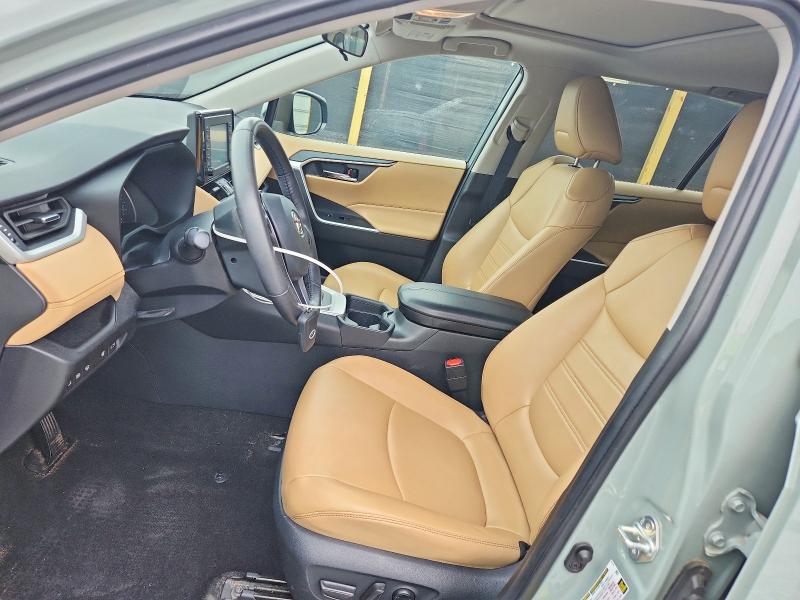 61397516 :رقم المزاد ، 2T3C1RFV7MC088758 vin ، 2021 Toyota Rav4 مزاد بيع