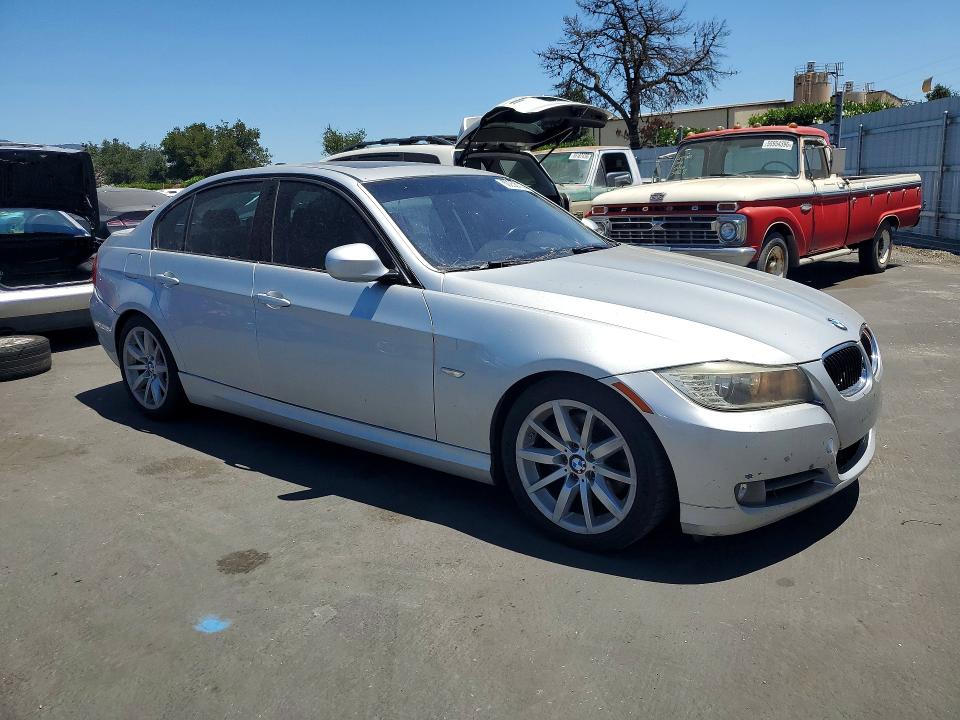60258116 :رقم المزاد ، WBAPH5G54ANM36907 vin ، 2010 Bmw 328 مزاد بيع