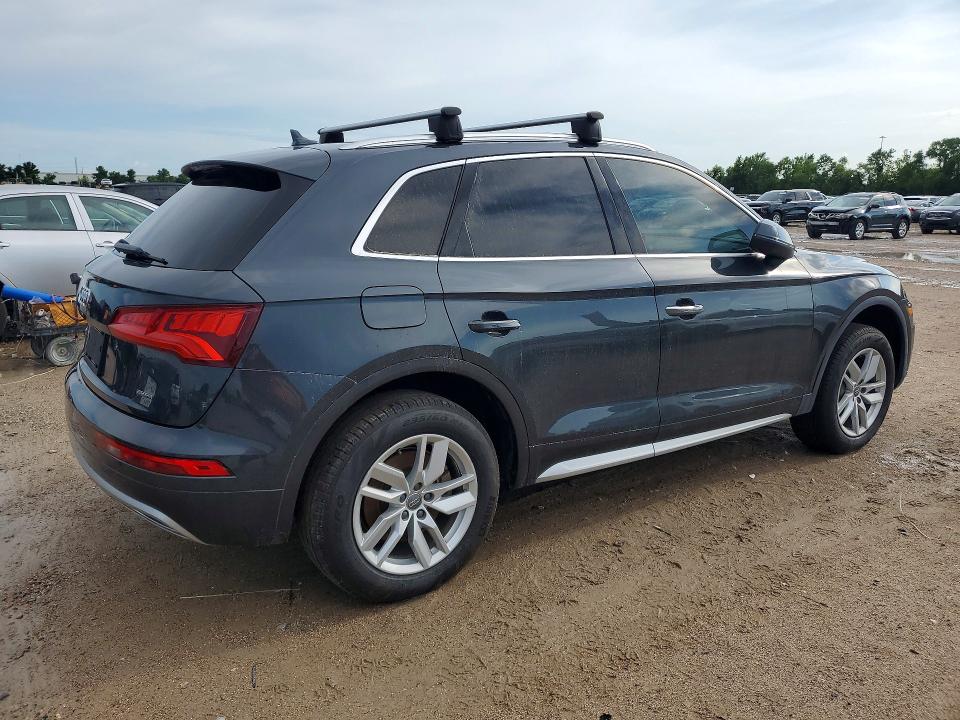 60624866 :رقم المزاد ، WA1ANAFY2L2019385 vin ، 2020 Audi Q5 مزاد بيع