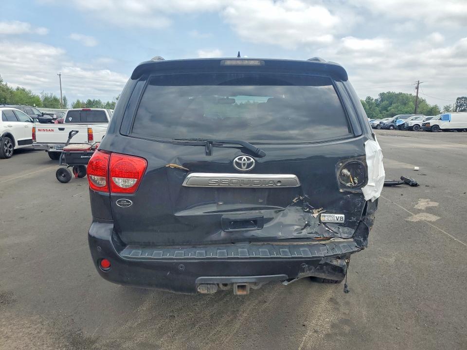 61175576 :رقم المزاد ، 5TDDY5G17BS045717 vin ، 2011 Toyota Sequoia مزاد بيع