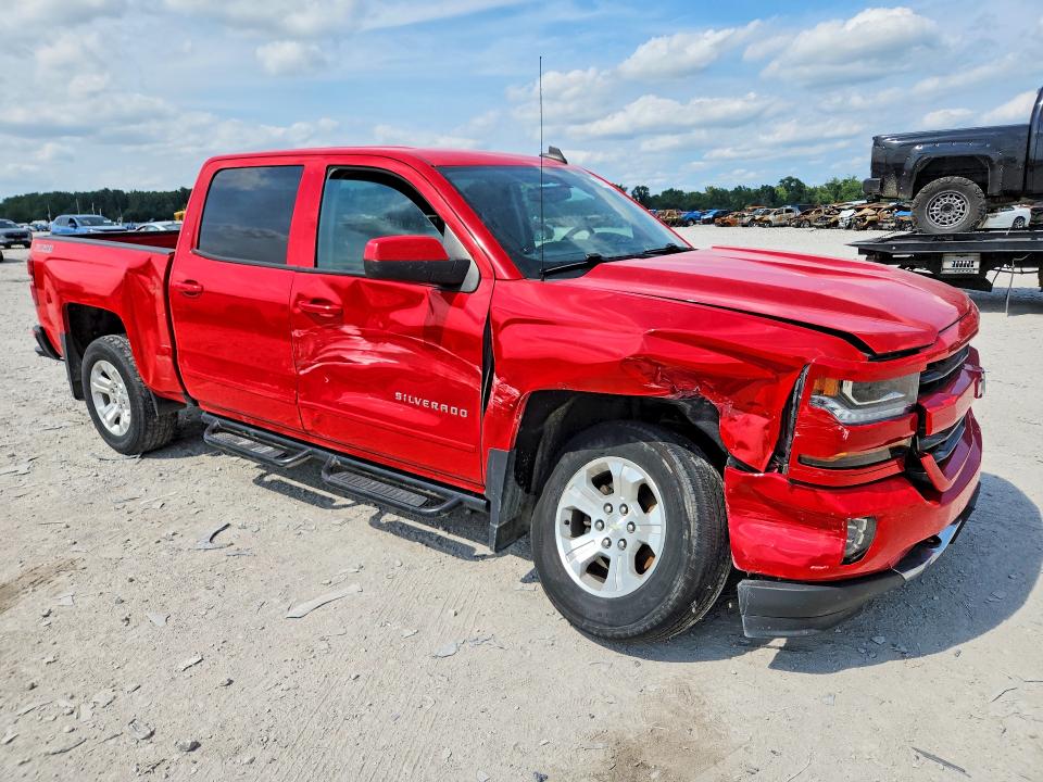 Продаж на аукціоні авто 2017 Chevrolet Silverado, vin: 3GCUKREC8HG242898, номер лоту: 62479526