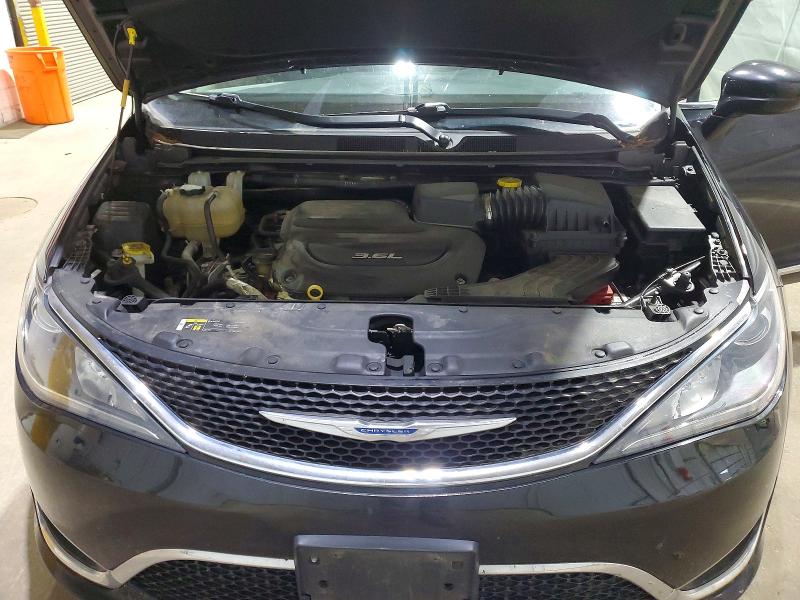 Продажа на аукционе авто 2018 Chrysler Pacifica, vin: 2C4RC1BG8JR175330, номер лота: 62761346