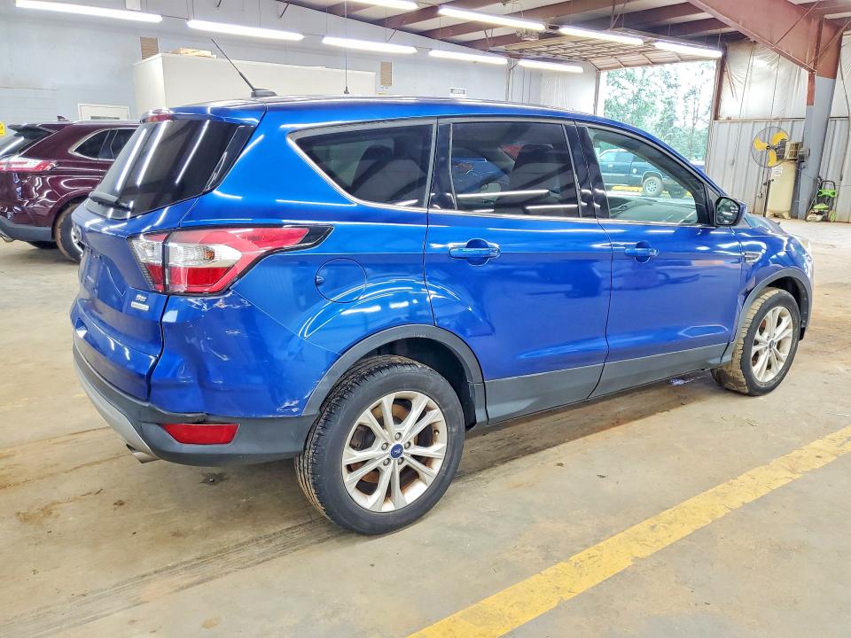 2017 Ford Escape მანქანა იყიდება აუქციონზე, vin: 1FMCU0GD2HUD04201, აუქციონის ნომერი: 62569006