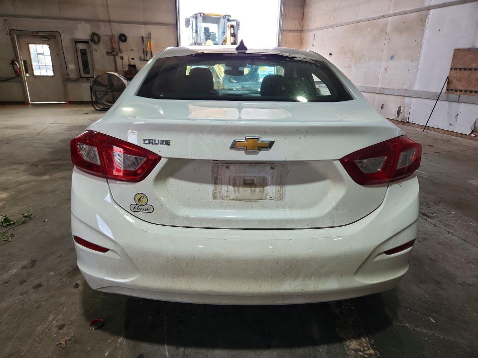 2017 Chevrolet Cruze მანქანა იყიდება აუქციონზე, vin: 1G1BC5SMXH7161724, აუქციონის ნომერი: 59338006
