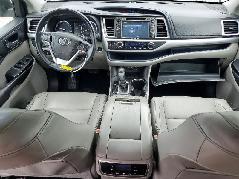 2018 Toyota Highlander მანქანა იყიდება აუქციონზე, vin: 5TDJZRFH8JS552971, აუქციონის ნომერი: 61355086