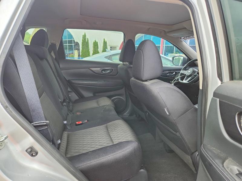 62165656 :رقم المزاد ، 5N1AT2MV0HC879339 vin ، 2017 Nissan Rogue مزاد بيع