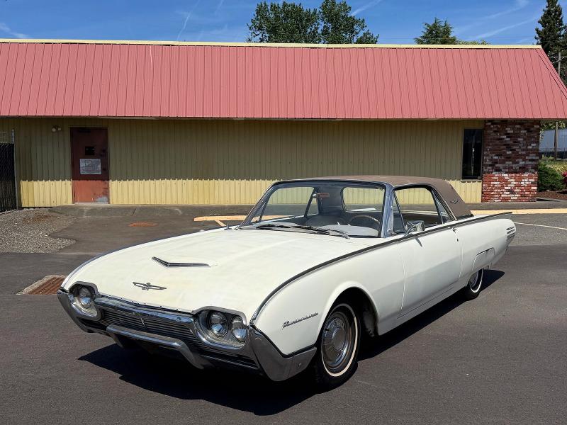 1961 Ford T-bird მანქანა იყიდება აუქციონზე, vin: 1Y71Z139615, აუქციონის ნომერი: 60524036