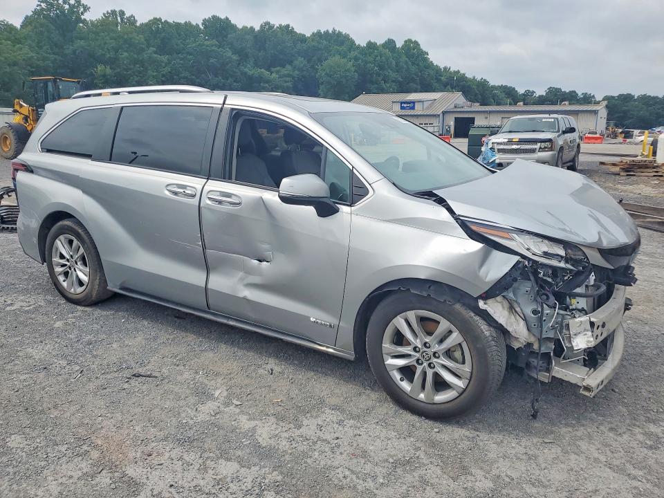 61935816 :رقم المزاد ، 5TDZSKFC9MS005148 vin ، 2021 Toyota Sienna مزاد بيع