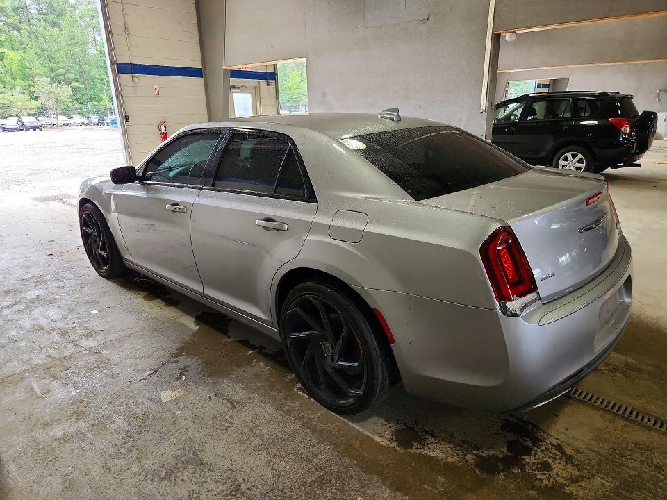 Продаж на аукціоні авто 2017 Chrysler 300, vin: 2C3CCAGG0HH637348, номер лоту: 60012206