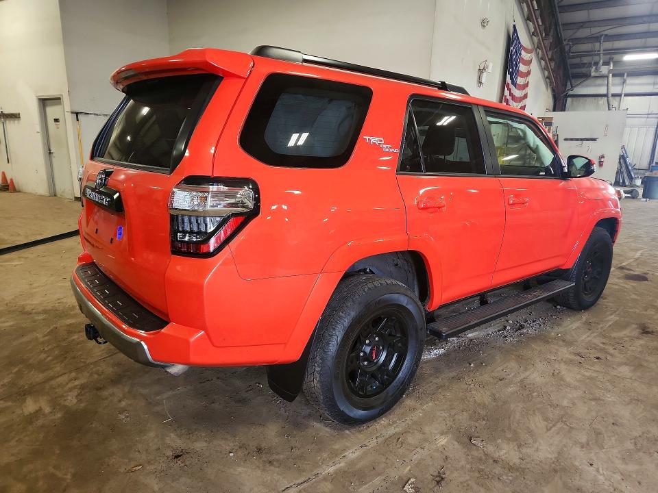 2024 Toyota 4runner მანქანა იყიდება აუქციონზე, vin: JTERU5JR4R6244827, აუქციონის ნომერი: 61107996