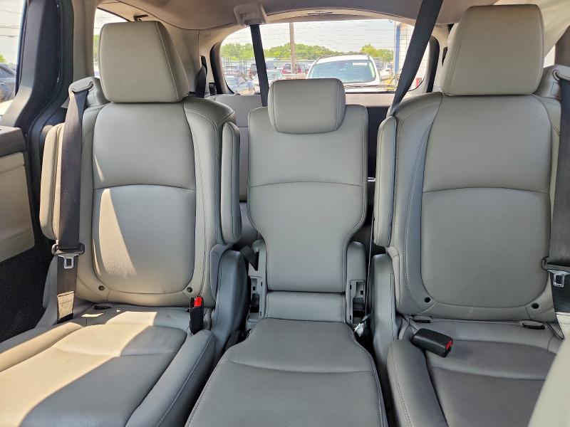 60957196 :رقم المزاد ، 5FNRL6H79KB113517 vin ، 2019 Honda Odyssey مزاد بيع