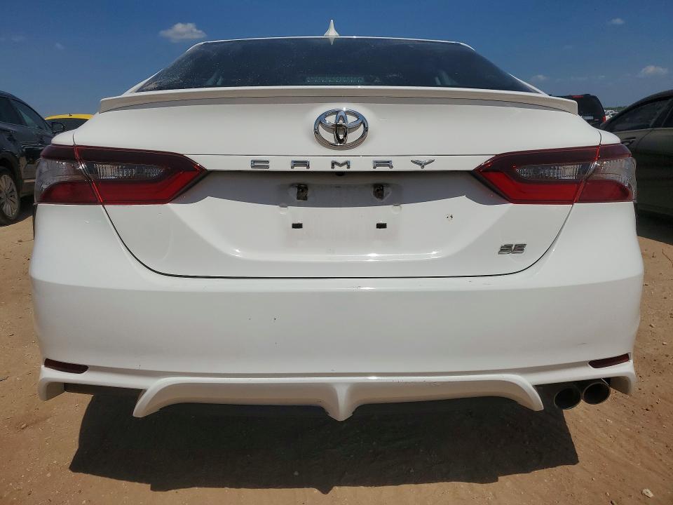 Продаж на аукціоні авто 2021 Toyota Camry, vin: 4T1G11AK1MU579205, номер лоту: 63350166