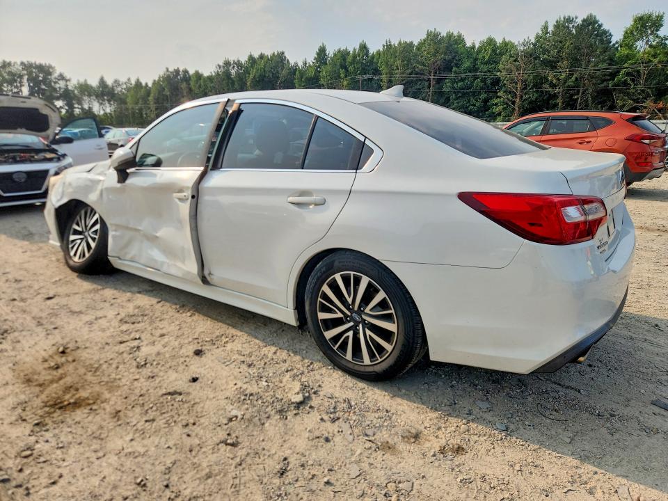 62537256 :رقم المزاد ، 4S3BNAF62K3039914 vin ، 2019 Subaru Legacy مزاد بيع