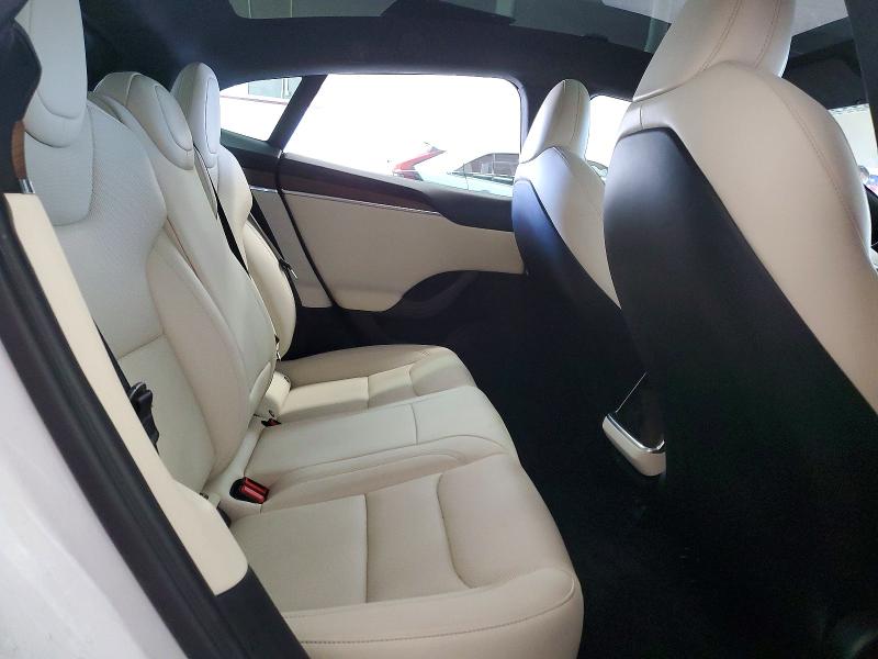 60428286 :رقم المزاد ، 5YJSA1E50RF532878 vin ، 2024 Tesla Model S مزاد بيع