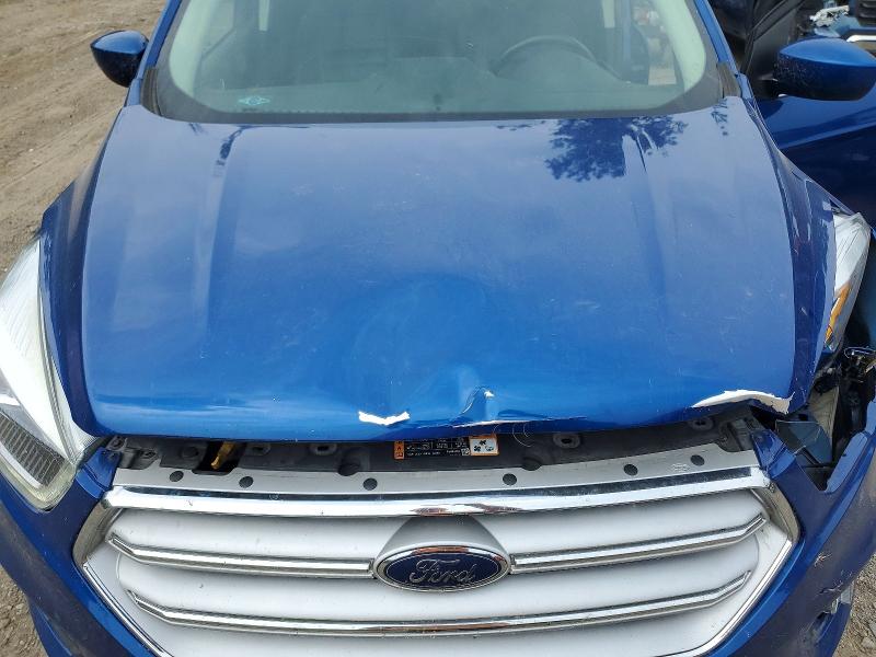 61519456 :رقم المزاد ، 1FMCU9HDXJUD03709 vin ، 2018 Ford Escape مزاد بيع