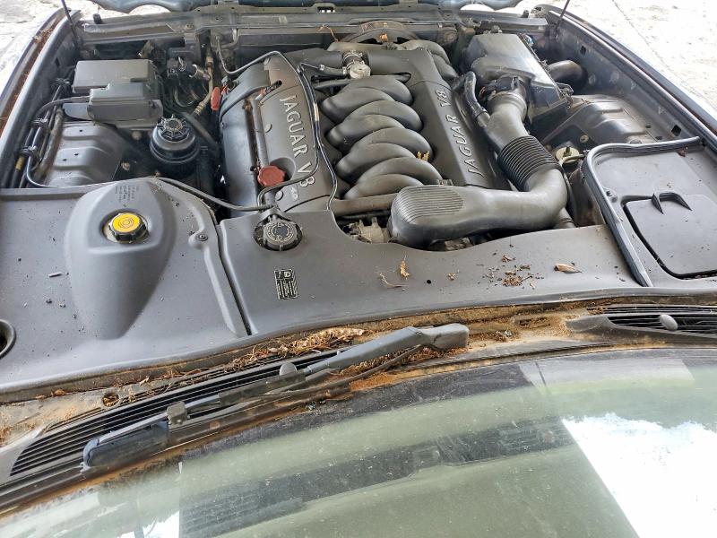 61605816 :رقم المزاد ، SAJDA14C1YLF13765 vin ، 2000 Jaguar Xj8 مزاد بيع