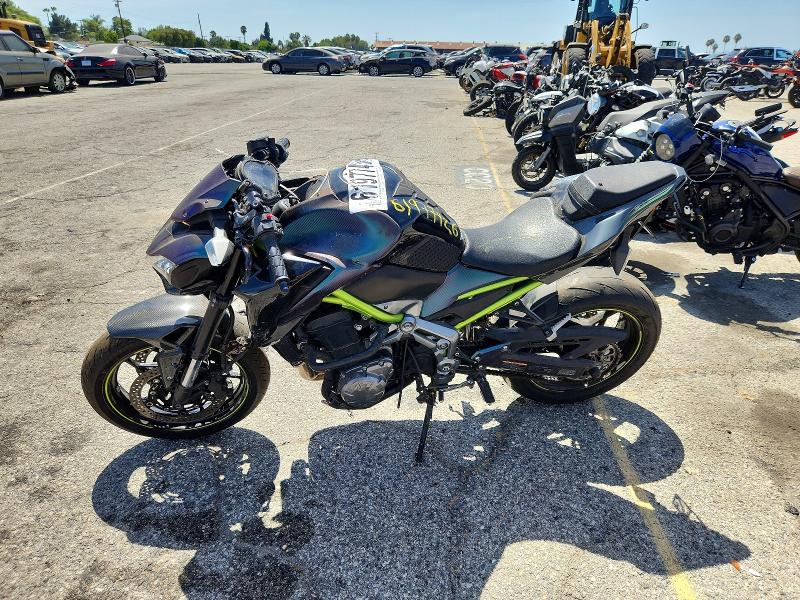 61977426 :رقم المزاد ، JKAZR2A10HDA17950 vin ، 2017 Kawasaki Z900 مزاد بيع