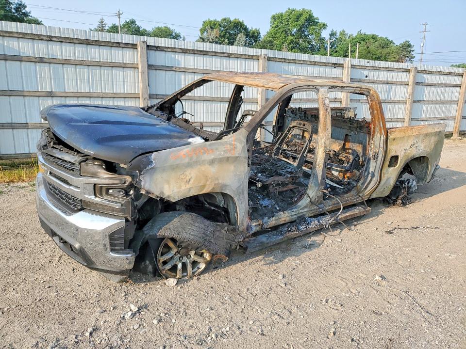 61835996 :رقم المزاد ، 3GCPYJEK5MG350975 vin ، 2021 Chevrolet Silverado مزاد بيع