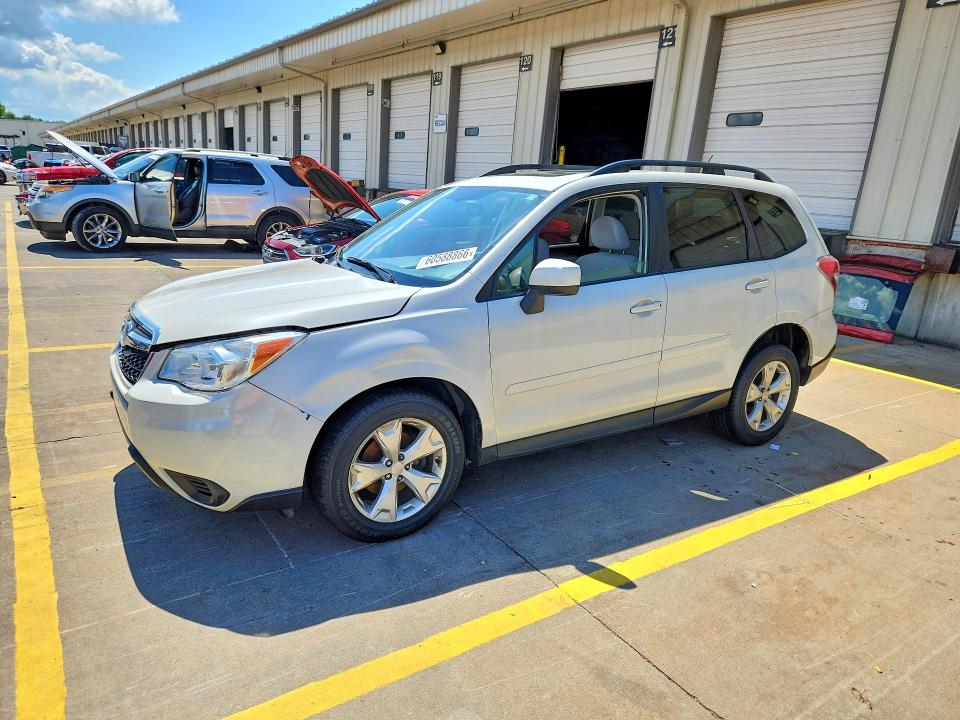 60588866 :رقم المزاد ، JF2SJADC1FH418207 vin ، 2015 Subaru Forester مزاد بيع
