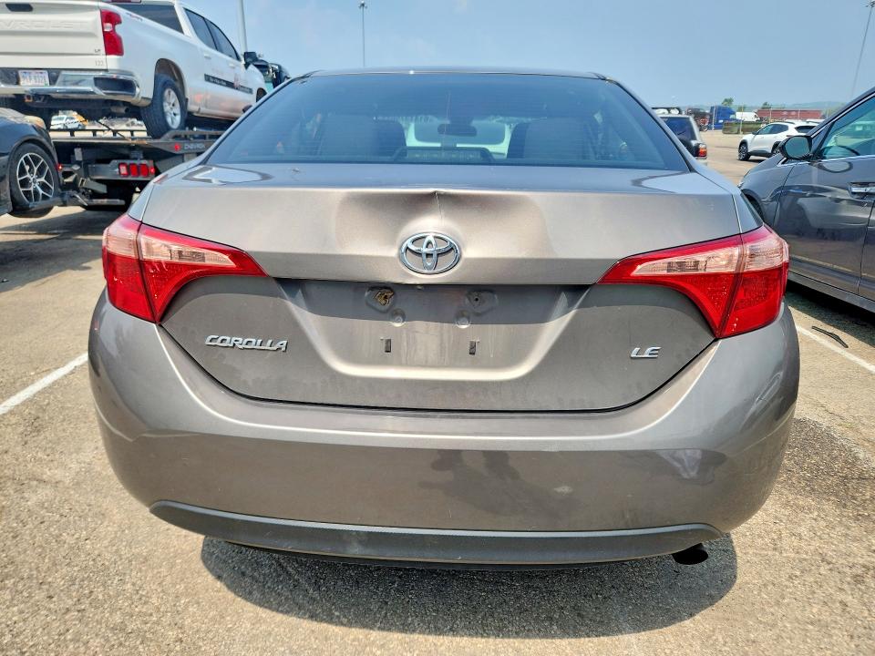 Продаж на аукціоні авто 2018 Toyota Corolla, vin: 2T1BURHE1JC006639, номер лоту: 61413756