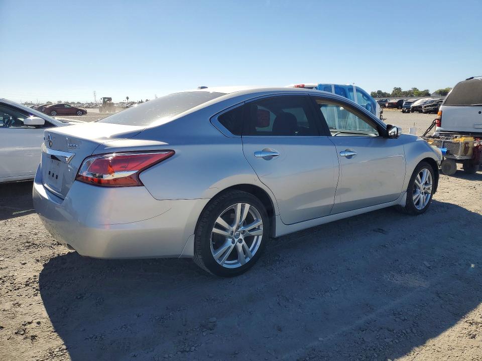 Продажа на аукционе авто 2013 Nissan Altima, vin: 1N4BL3AP2DN532376, номер лота: 62680646