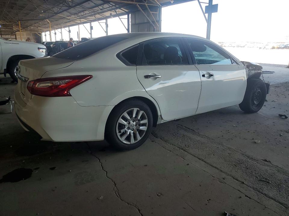 Aukcja sprzedaży 2017 Nissan Altima, vin: 1N4AL3AP6HN358927, numer aukcji: 61592436