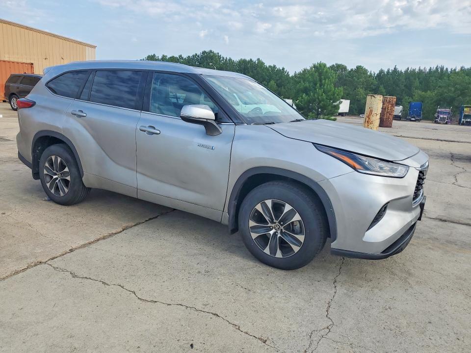 2020 Toyota Highlander მანქანა იყიდება აუქციონზე, vin: 5TDGBRCH5LS510912, აუქციონის ნომერი: 59113946