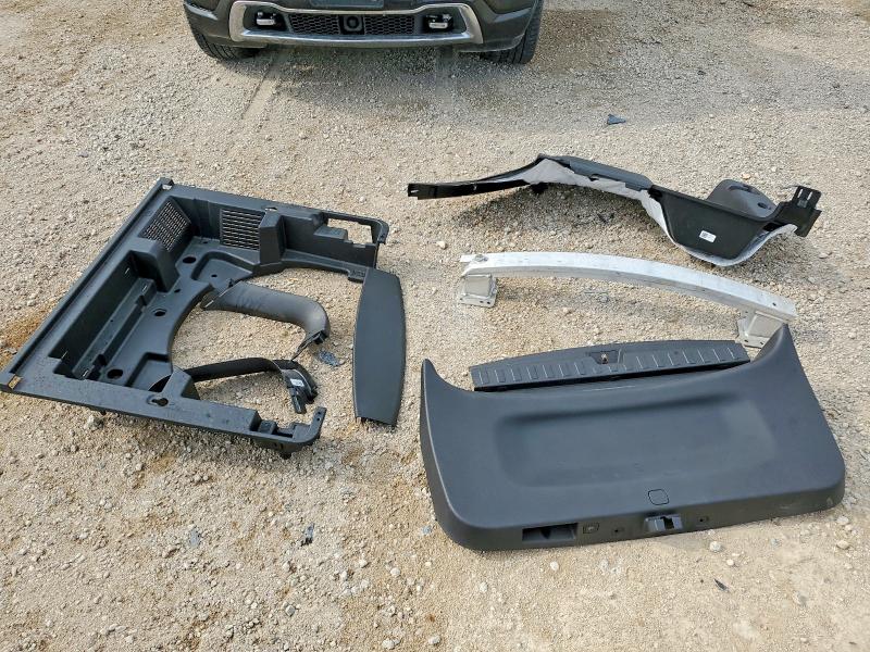 60492796 :رقم المزاد ، 3GNAXKEV4LS715853 vin ، 2020 Chevrolet Equinox مزاد بيع