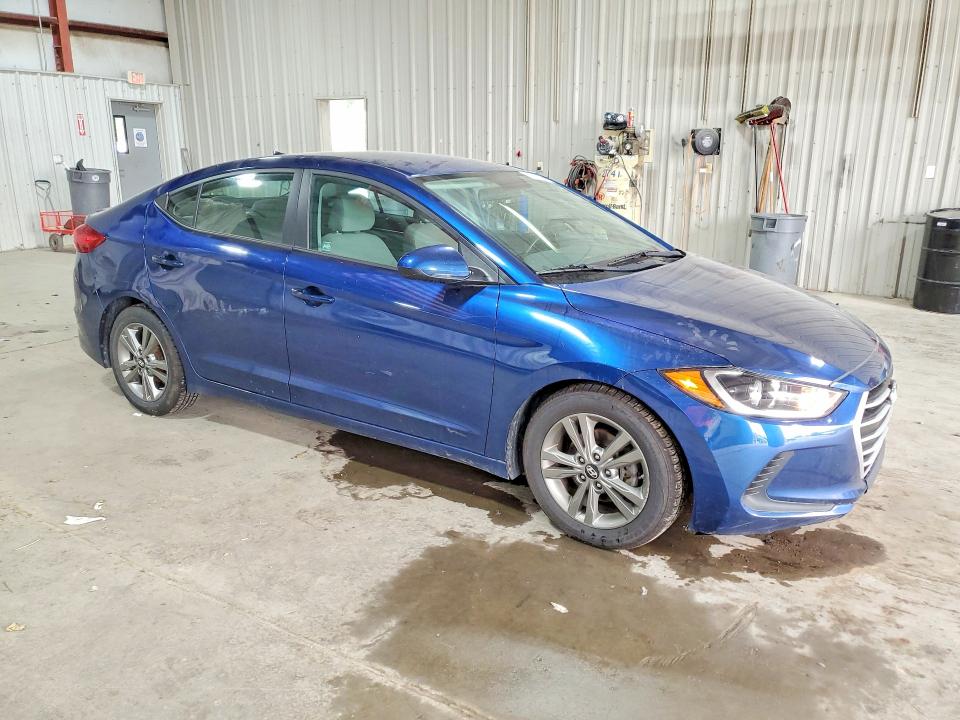 61031736 :رقم المزاد ، 5NPD84LF3HH107432 vin ، 2017 Hyundai Elantra مزاد بيع