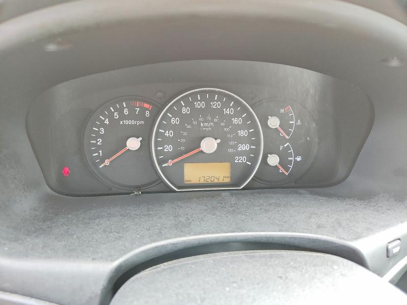 61792946 :رقم المزاد ، KNAHG8A80A7302105 vin ، 2010 Kia Rondo مزاد بيع