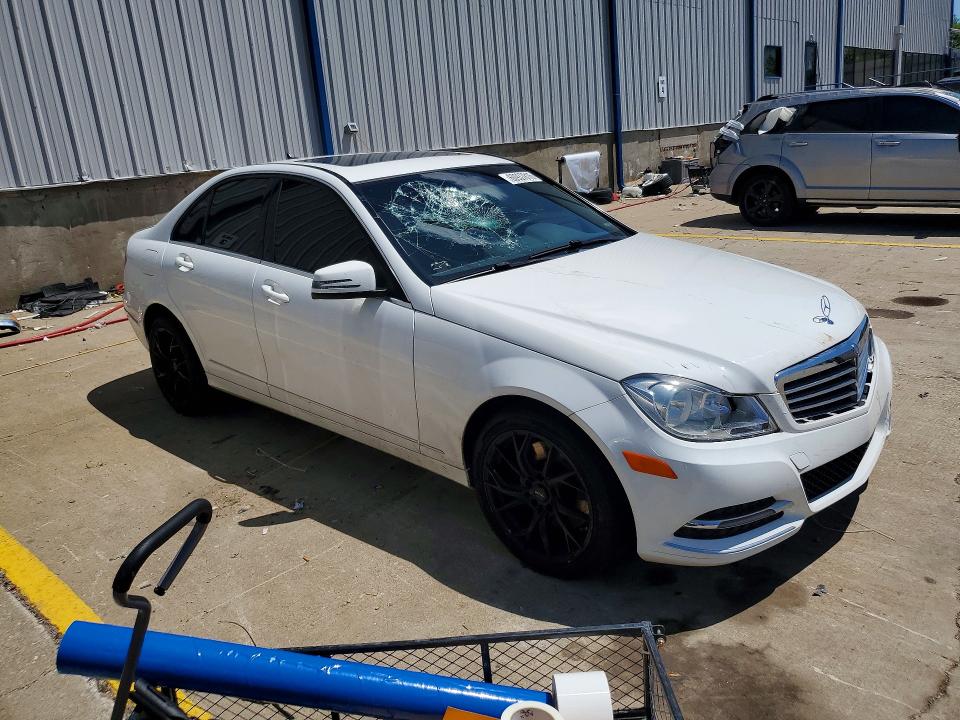 2013 Mercedes-benz C მანქანა იყიდება აუქციონზე, vin: WDDGF8AB0DR283602, აუქციონის ნომერი: 60937816