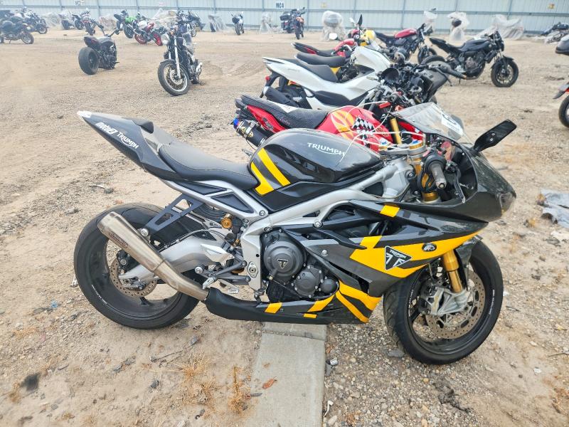 2020 Triumph Motorcycle Daytona მანქანა იყიდება აუქციონზე, vin: SMTA204K6LJAB3960, აუქციონის ნომერი: 60574166