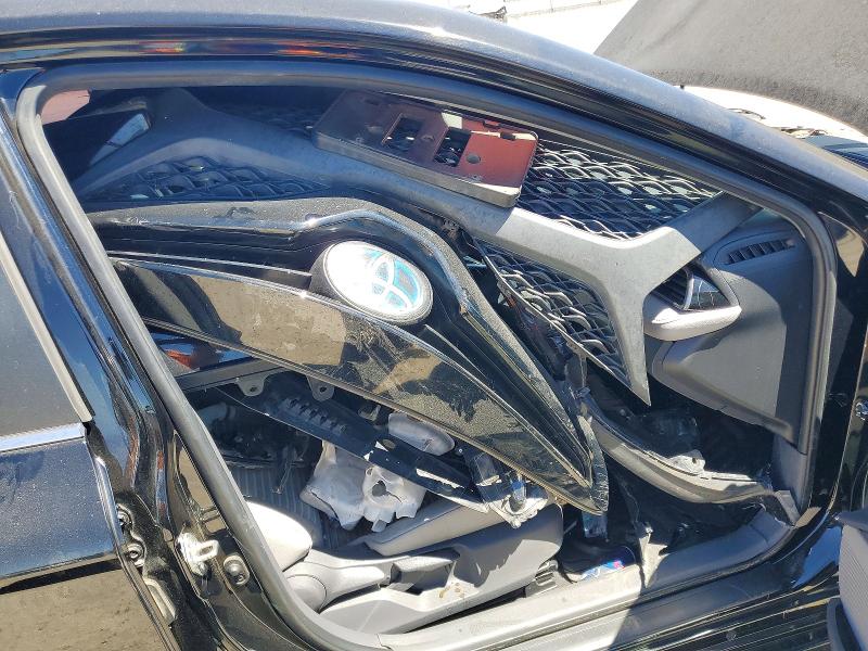 60828776 :رقم المزاد ، 4T1B21HK7KU520217 vin ، 2019 Toyota Camry Hybrid مزاد بيع