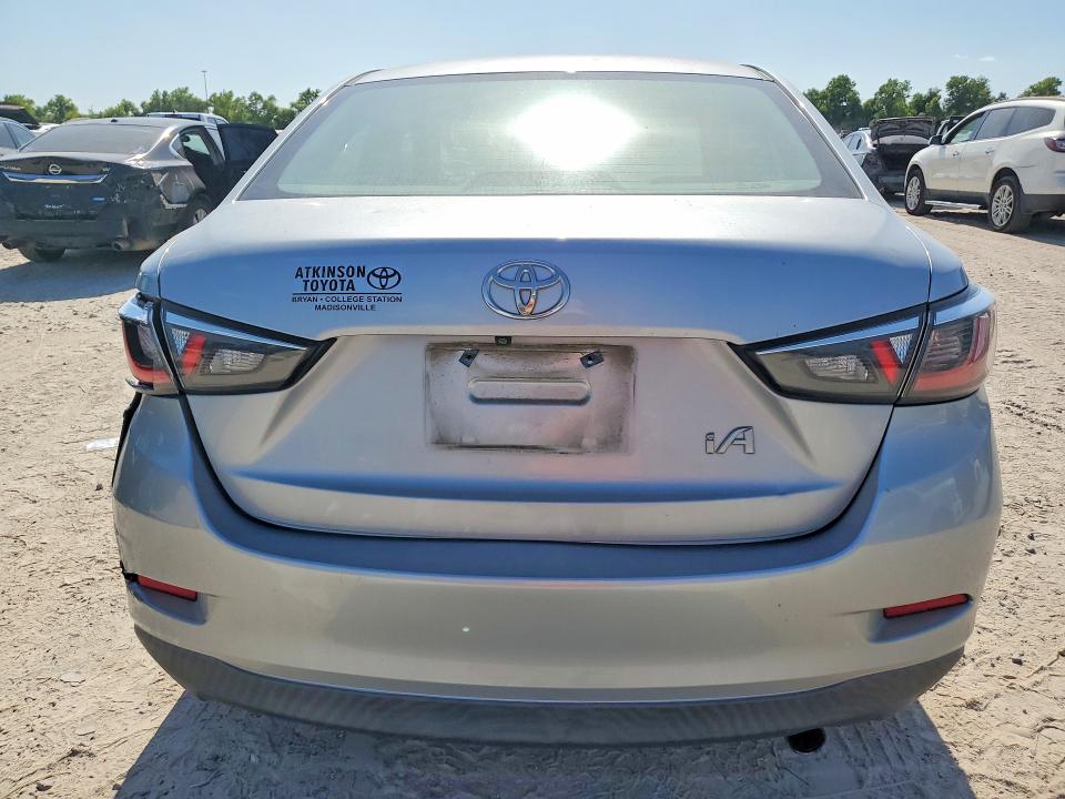 Продаж на аукціоні авто 2018 Toyota Yaris Ia, vin: 3MYDLBYV5JY311744, номер лоту: 62957976