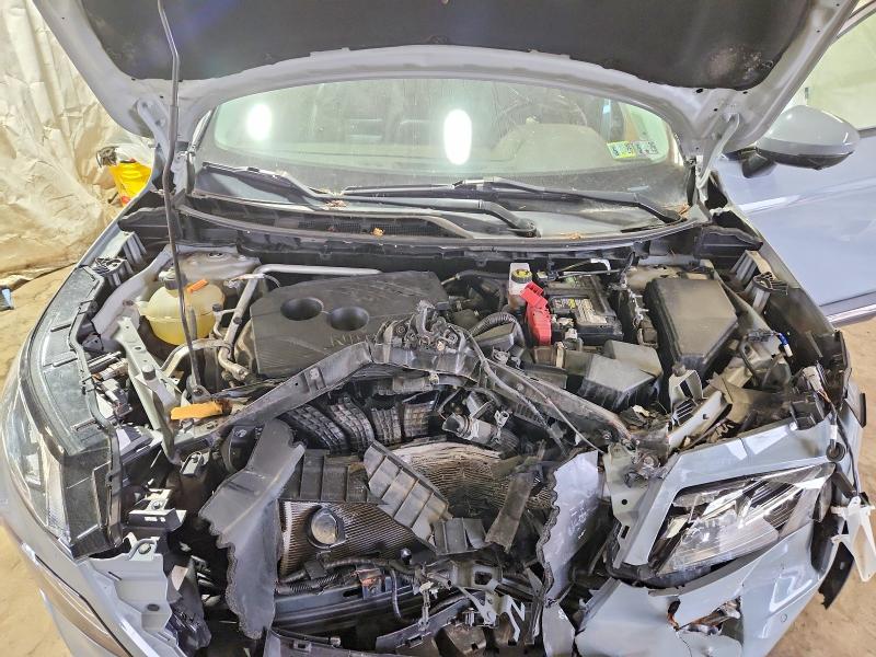 62575156 :رقم المزاد ، 5N1AT3CB6MC673028 vin ، 2021 Nissan Rogue مزاد بيع
