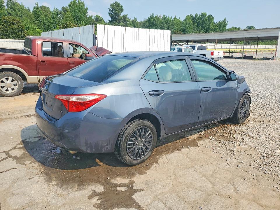 63208226 :رقم المزاد ، 5YFBURHE3HP701084 vin ، 2017 Toyota Corolla مزاد بيع