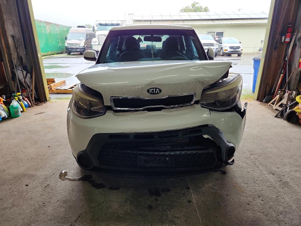 60205236 :رقم المزاد ، KNDJN2A23F7113233 vin ، 2015 Kia Soul مزاد بيع