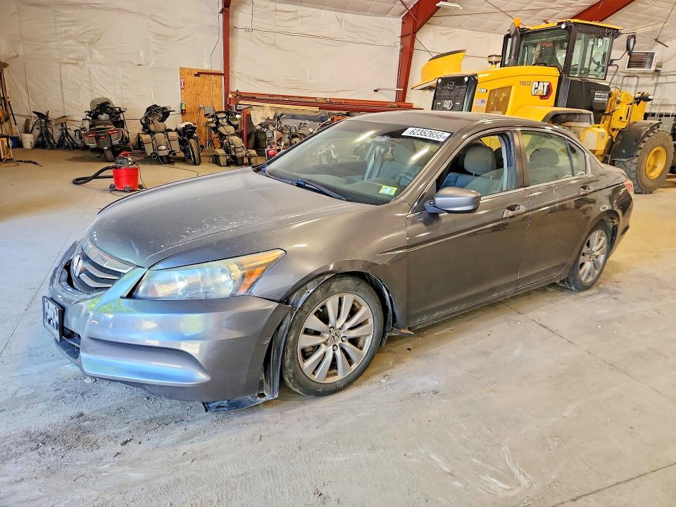 Продаж на аукціоні авто 2011 Honda Accord, vin: 1HGCP2F70BA023995, номер лоту: 62352656