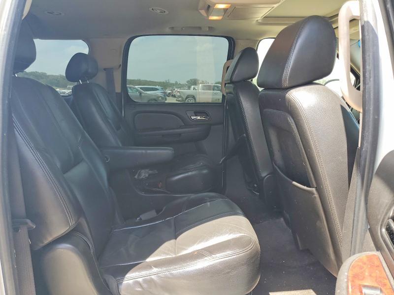 Продажа на аукционе авто 2009 Chevrolet Suburban, vin: 1GNFK26389R165876, номер лота: 59620146