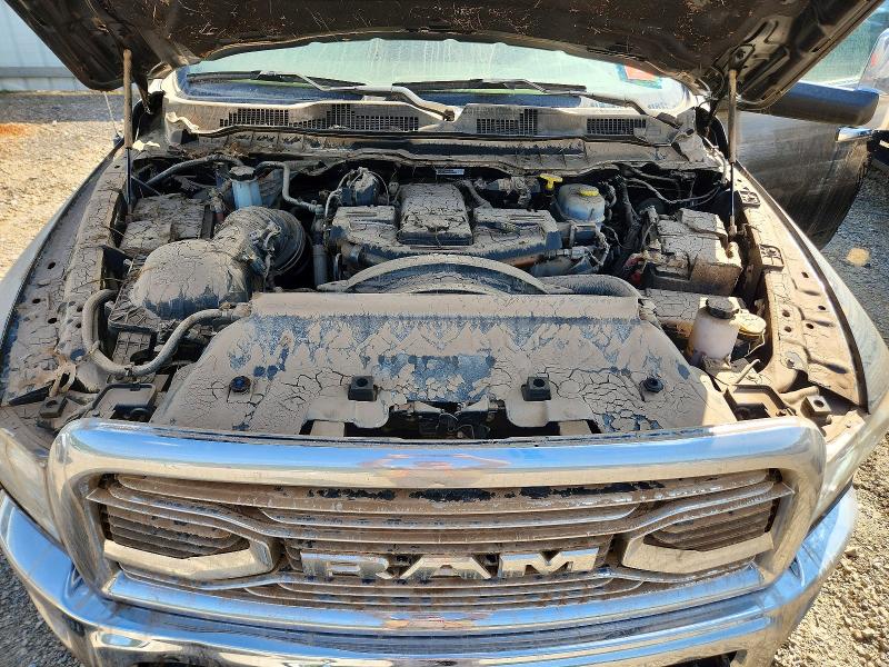 63013996 :رقم المزاد ، 3C63RRKL1JG319748 vin ، 2018 Ram 3500 مزاد بيع