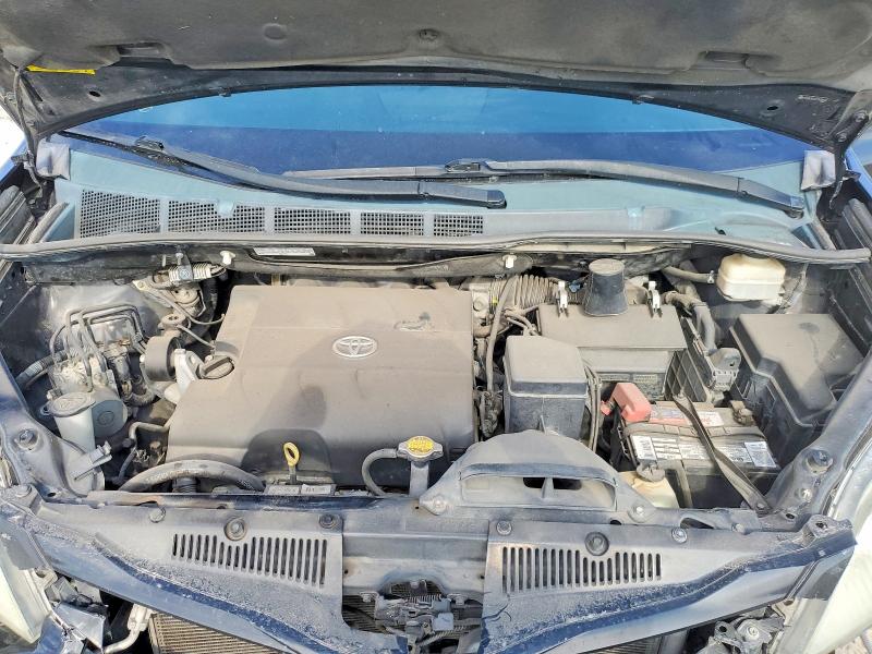 2015 Toyota Sienna მანქანა იყიდება აუქციონზე, vin: 5TDZK3DCXFS528058, აუქციონის ნომერი: 60019216