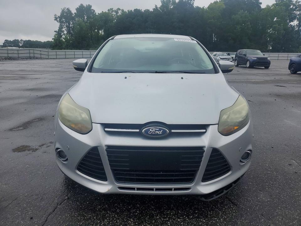 60395226 :رقم المزاد ، 1FADP3N28DL249682 vin ، 2013 Ford Focus مزاد بيع
