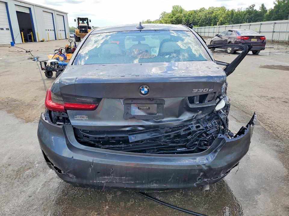 Aukcja sprzedaży 2021 Bmw 330e, vin: 3MW5P7J0XM8B77902, numer aukcji: 61563846